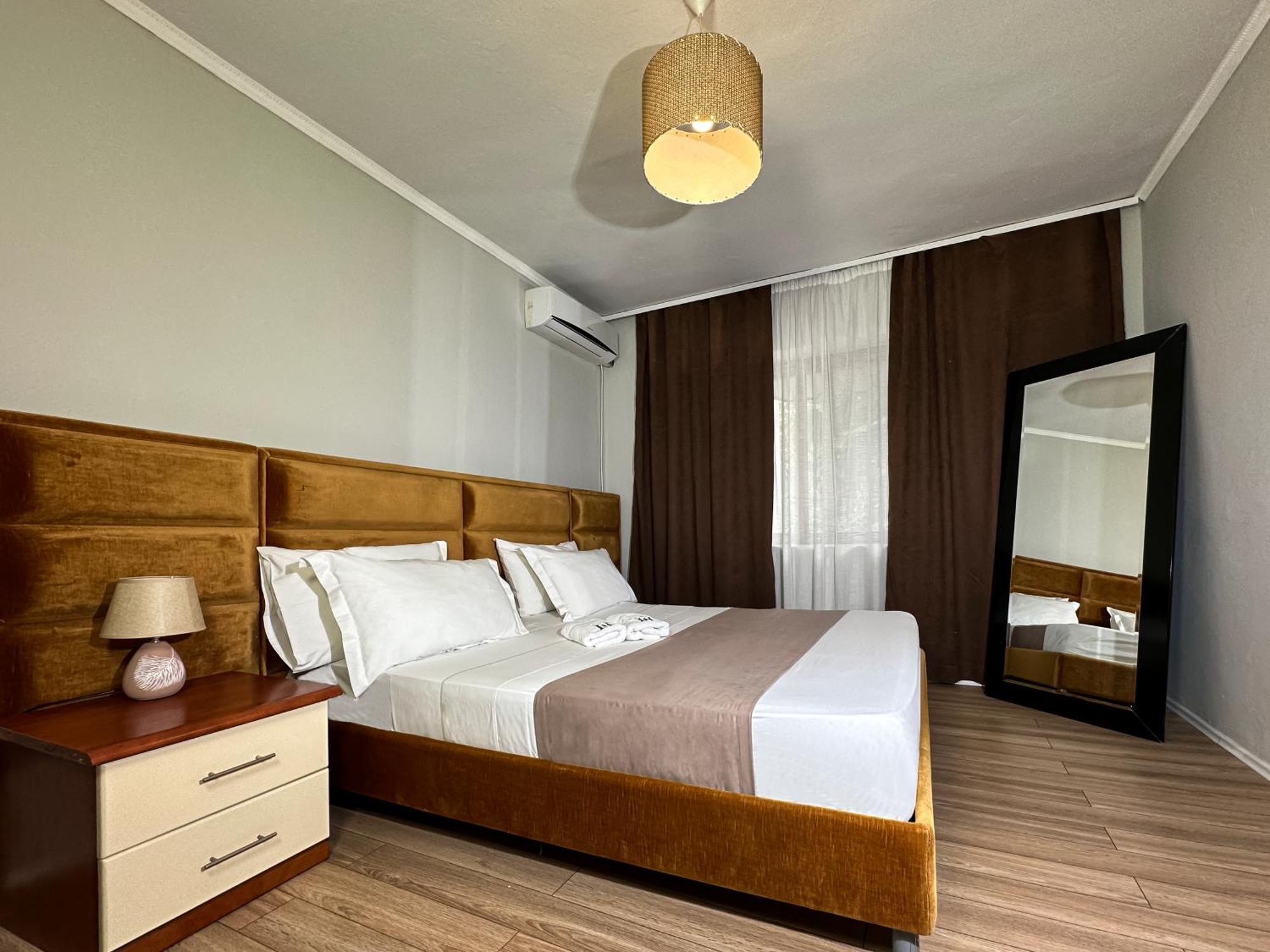 Home Select Tirana Esterno foto